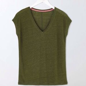 Biden green linen tshirt